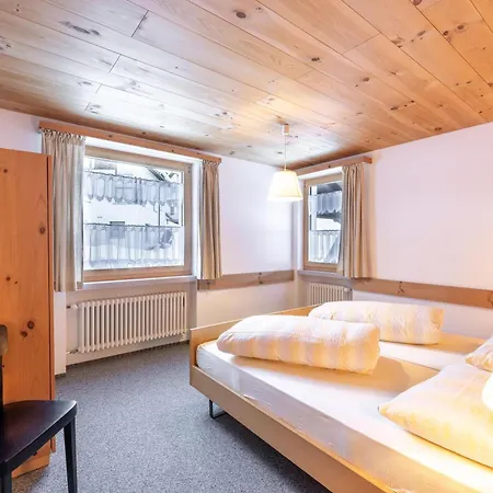 Lejlighed Chasa Val 3 *