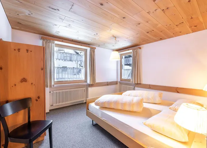 Apartamento Chasa Val 3 *